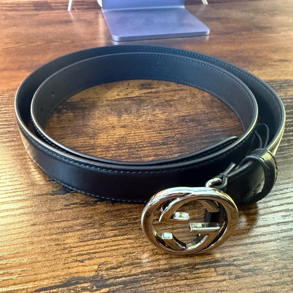 Gucci Black Belt with Silver Buckle - Picture 6 of 8
